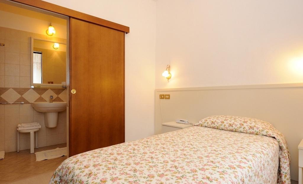 Hotel San Sebastiano Perugia Phòng bức ảnh