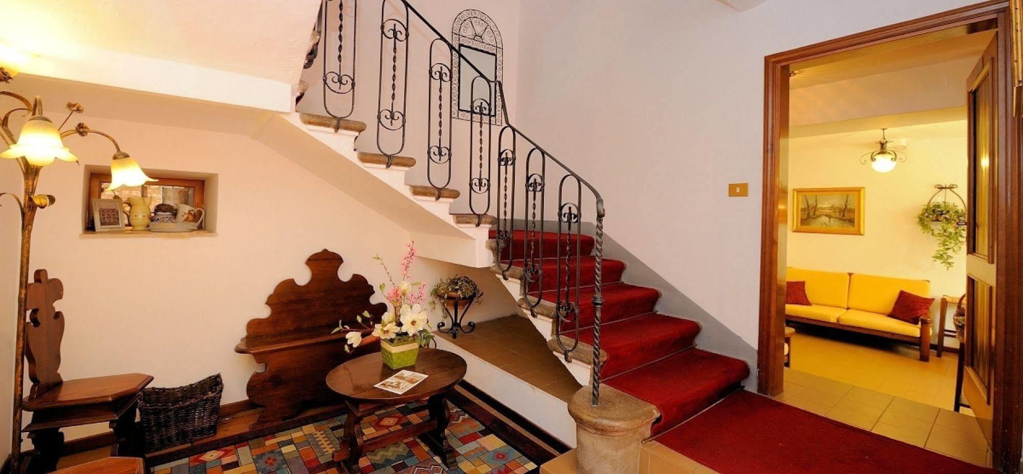 Hotel San Sebastiano Perugia Ngoại thất bức ảnh